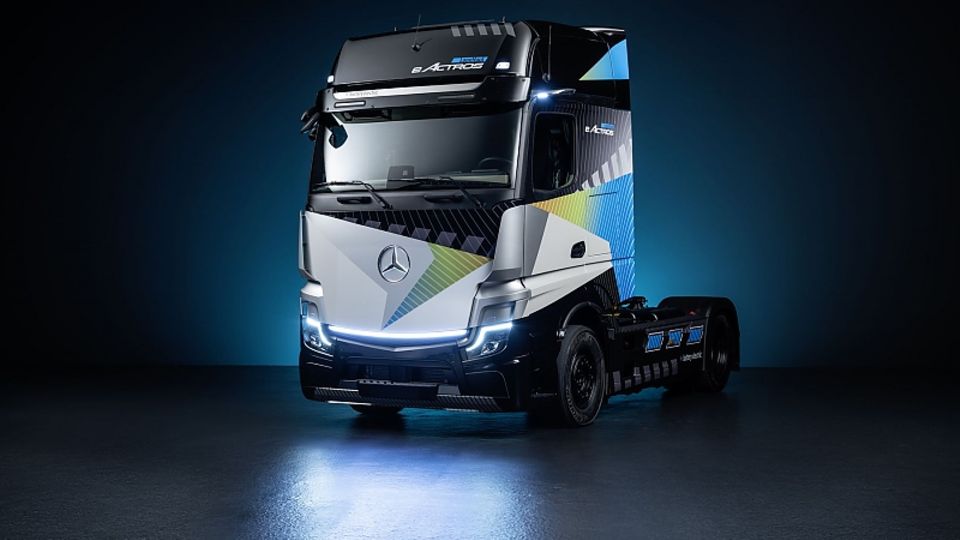 Daimler Truck eActros LongHaul