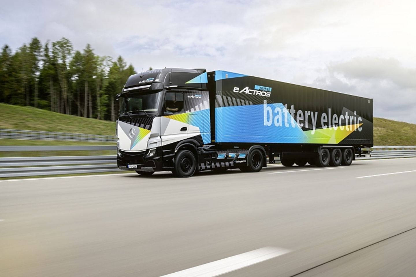 Daimler Truck eActros LongHaul