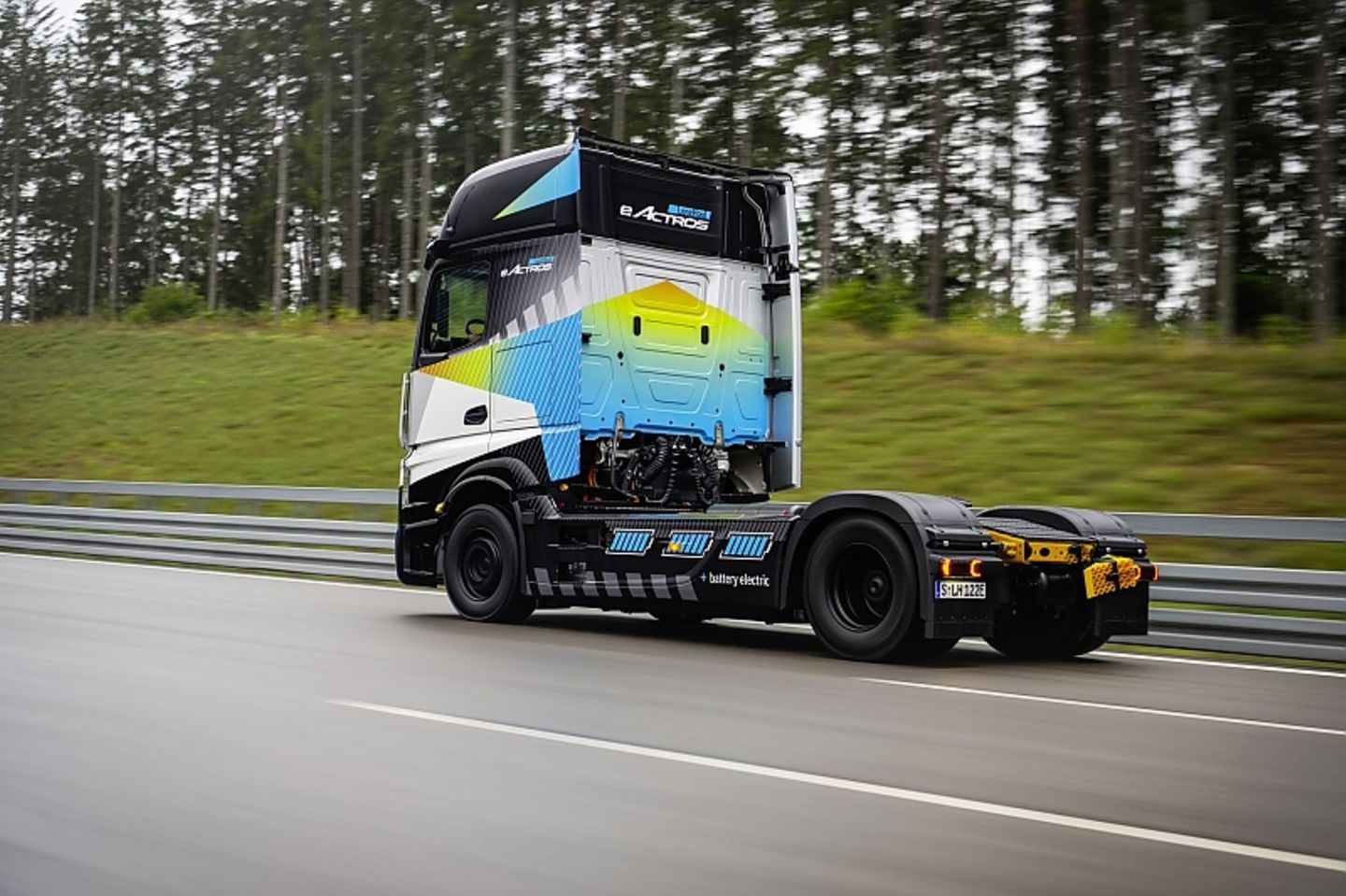 Daimler Truck eActros LongHaul