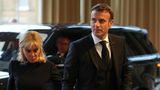 Emmanuel Macron un seine Frau Brigitte