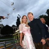 Axel Kahn, Bruder des Fussballers Oliver Kahn, und Sarah Fiedler