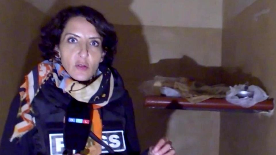 Ukraine: Reporterin besucht ehemaliges russisches Foltergefängnis Ukraine: Reporterin besucht ehemaliges russisches Foltergefängnis