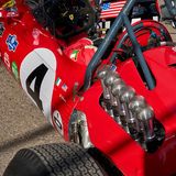 Hach! Herrlich archaische Rennmotoren