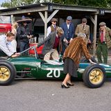 Klassische Rennwagen verzücken die Zuschauer