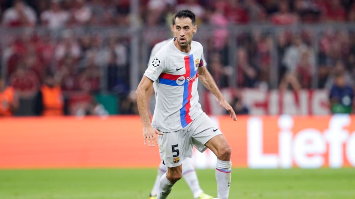 Barça eye Chelsea star as Busquets successor