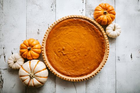 Lecker und schnell: Rezept für saftigen Kürbiskuchen mit Haselnüssen
