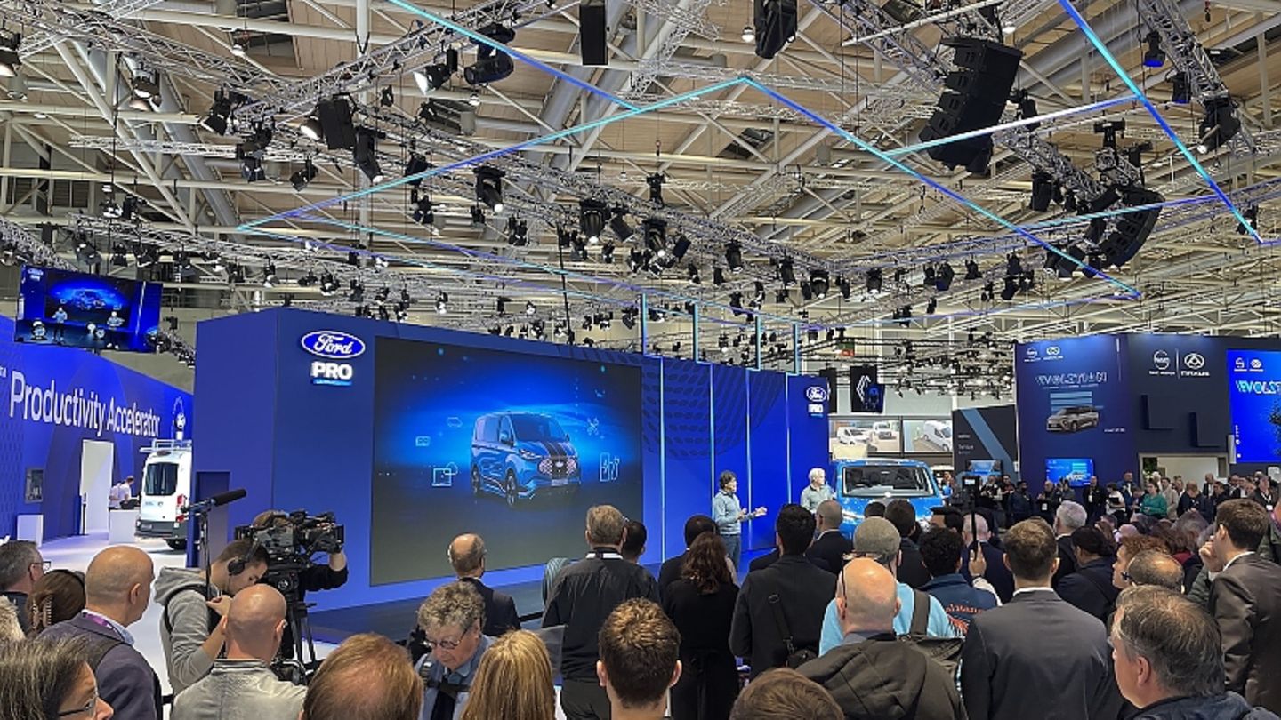 Report: Commercial vehicle IAA 2022: beautiful, ideal world