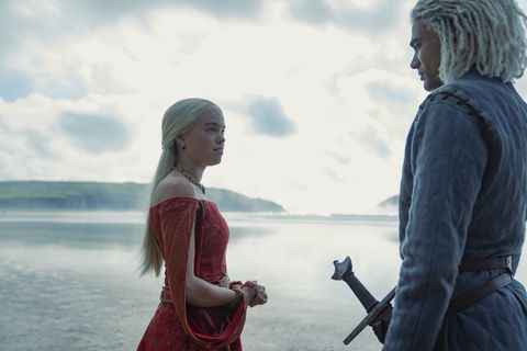 Prinzessin Rhaenyra ist der Star von "House of the Dragon". Die gefeierte Darstellerin Milly Alcock wird aber leider demnächst durch eine ältere Schauspielerin in der Rolle ersetzt.