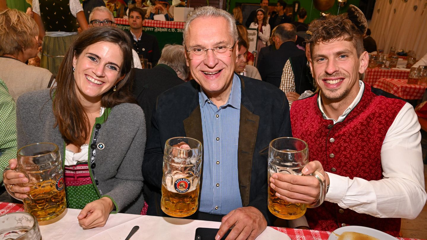 Susanne Auer, Joachim Herrmann und Sohn Lukas Herrmann