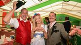 Michel Guillaume, Georgia Schultze und John Friedmann