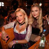 Evelyn Burdecki und Sophia Thiel