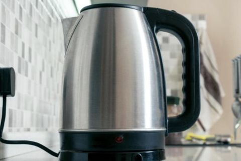 Vier Tricks, um mit dem Wasserkocher Energie zu sparen – und kosten zu senken
