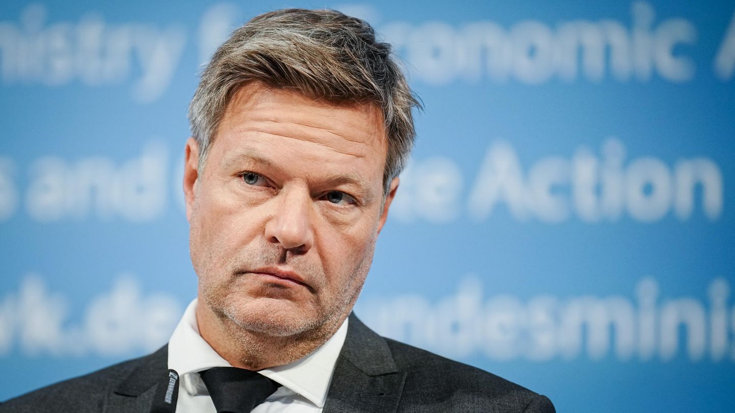 "Schlimmer und falscher Schritt aus Russland": Wirtschaftsminister Habeck (Grüne) kritisiert die Teilmobilmachung