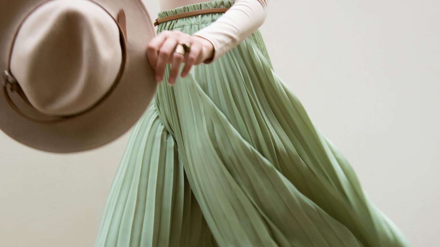 Maxi skirt trends: These skirts should not be missing in 2023