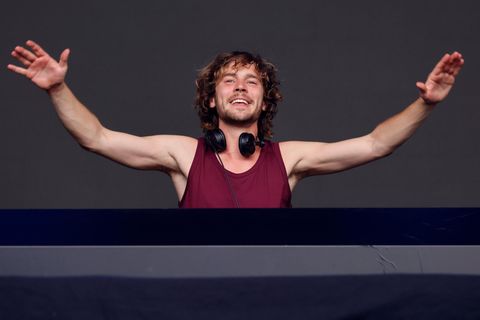 DJ Felix Jaehn bei einem Auftritt im Juni 2022
