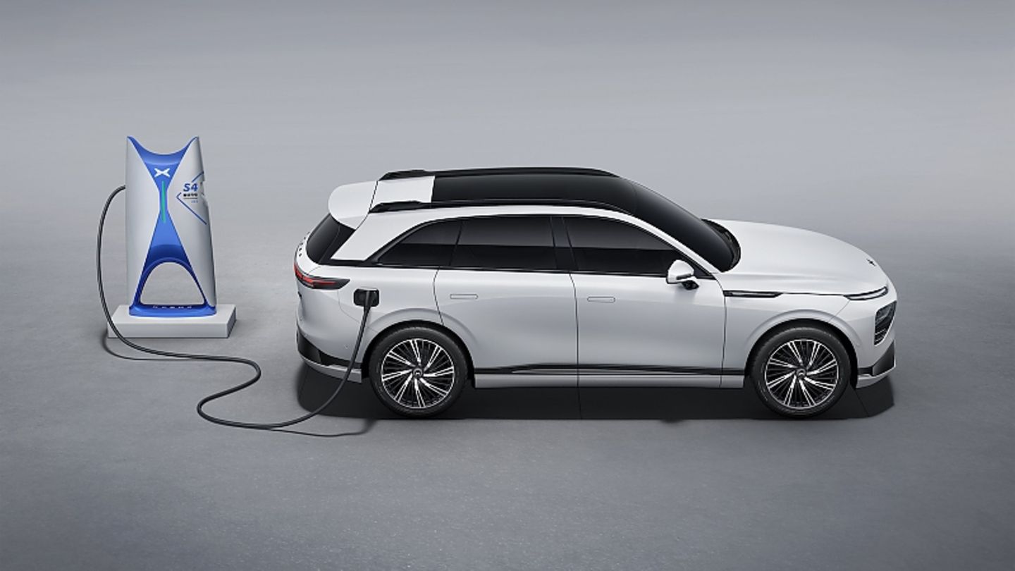 Xpeng G9