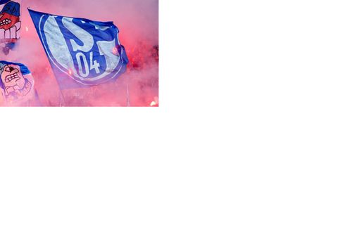 Borussia Dortmund v Schalke 04 - German Bundesliga