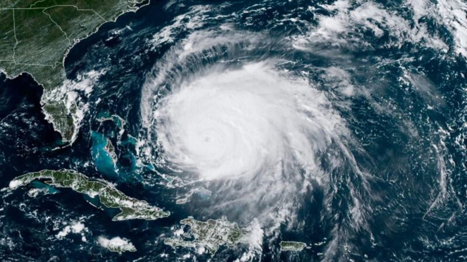 Satellitenbild zeigt den Hurrikan Fiona über Puerto Rico Satellitenbild zeigt den Hurrikan Fiona über Puerto Rico