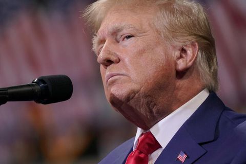 Werden sich wegen Betrugs verantworten müssen: Donald Trump und seine Kindern Ivanka, Eric und Donald Jr.
