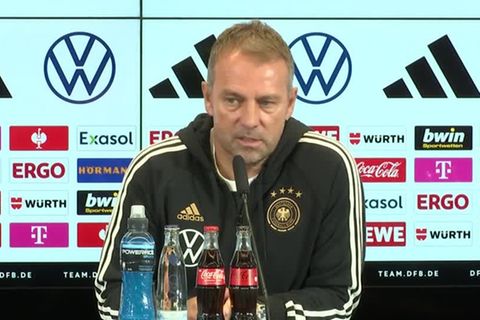 Video: Müssen "mutig agieren" - Bundestrainer Flick stimmt Nationalmannschaft auf Spiel gegen Ungarn ein