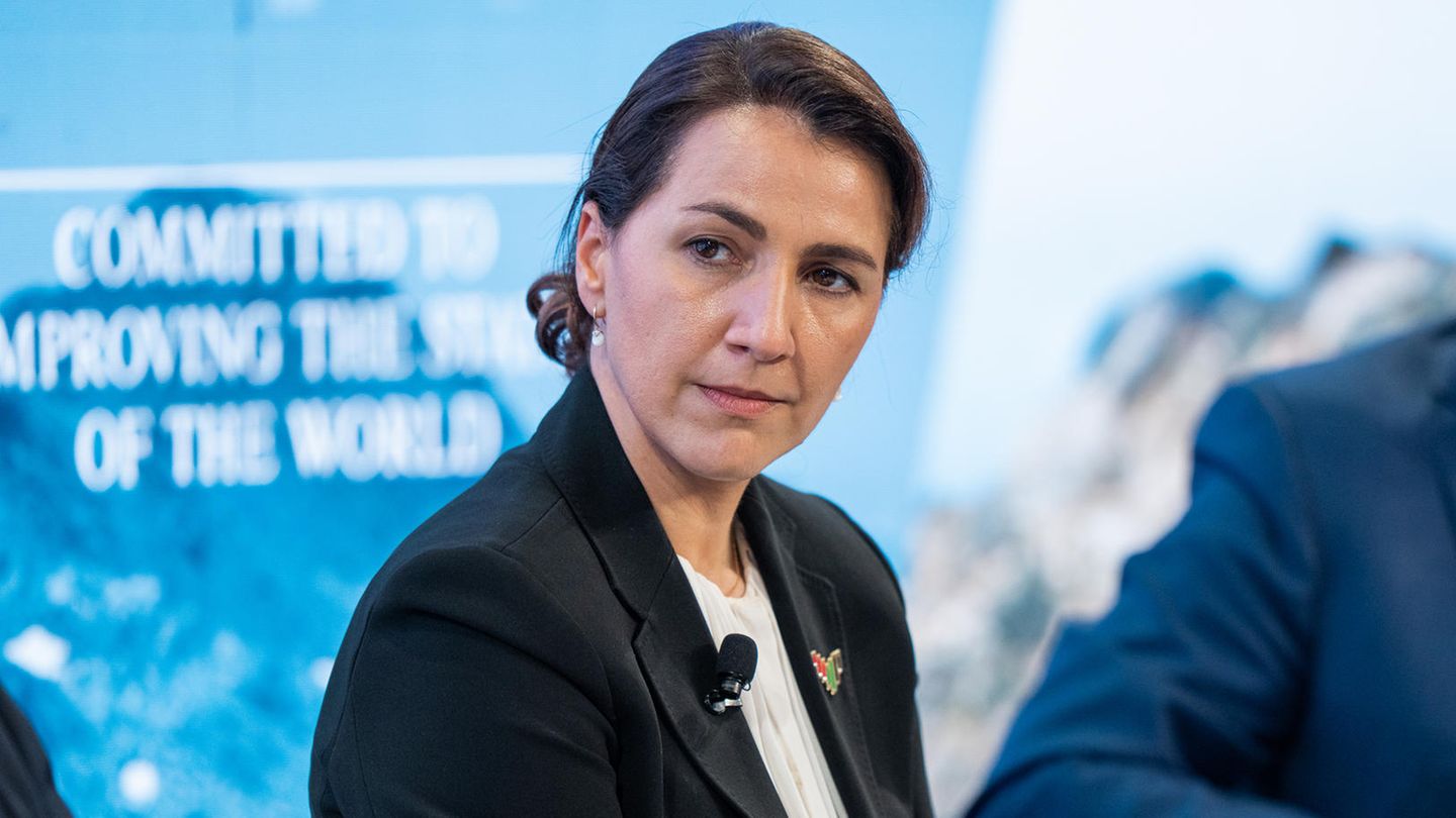 Mariam al-Mheiri, die Olaf Scholz in den Emiraten getroffen hat