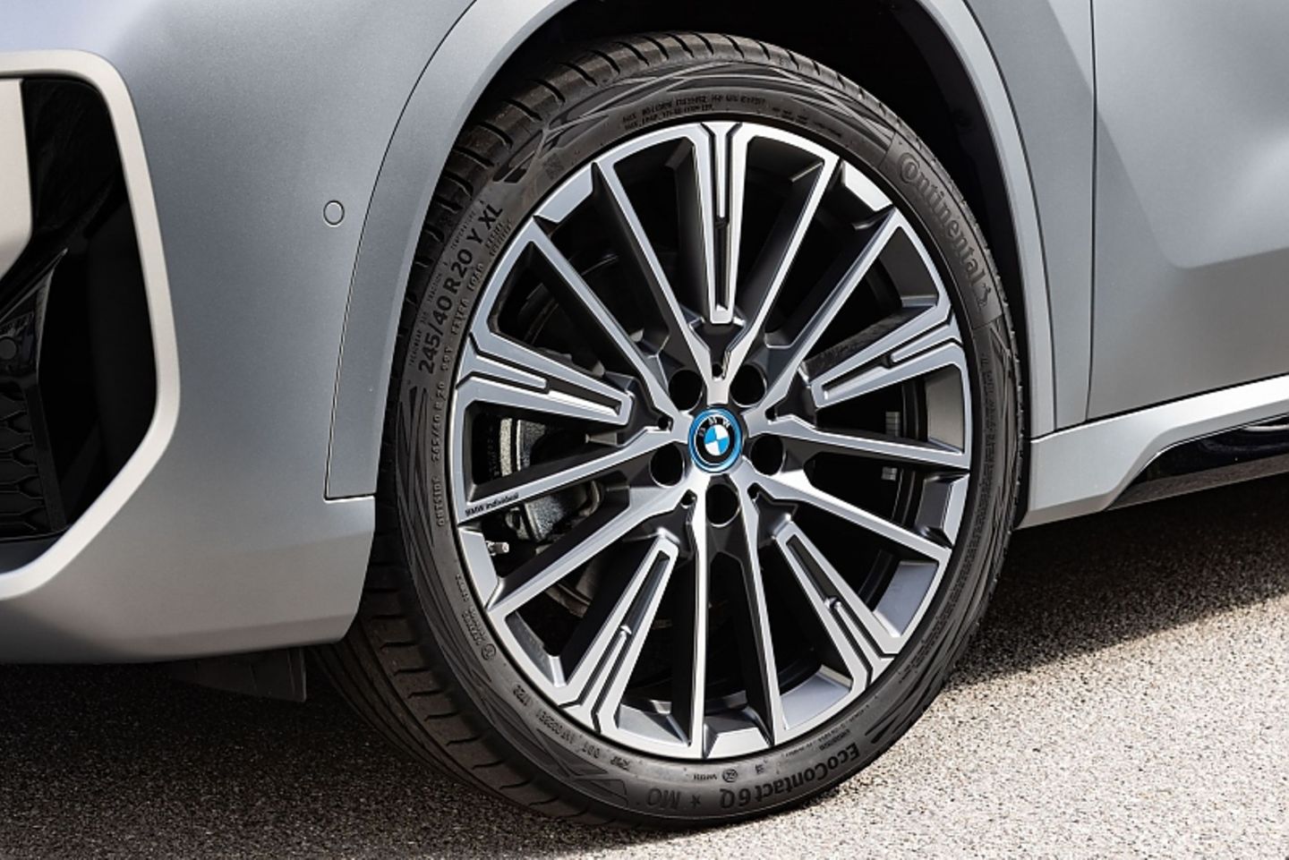 BMW iX1 xDrive30