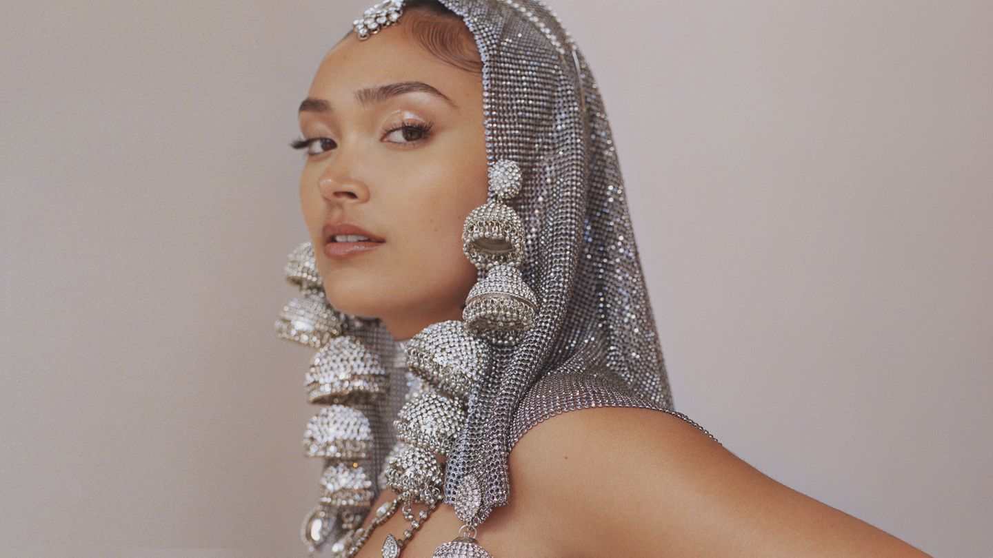 Joy Crookes