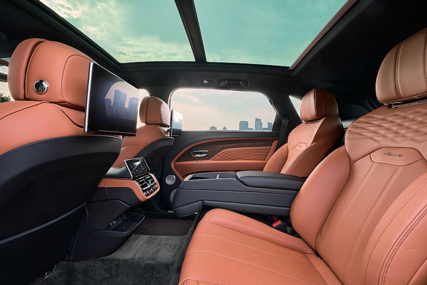 Bentley Bentayga EWB