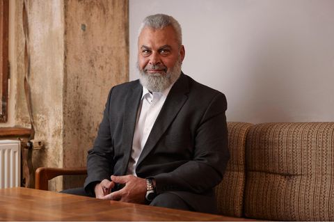 Khaled el-Masri in Graz
Khaled al-Masri ist ein deutsches Opfer einer Entführung durch den amerikanischen Auslandsgeheimdienst CIA. Er wurde 2003 im Rahmen des Kriegs gegen den Terror verschleppt und mehrere Monate festgehalten und misshandelt.