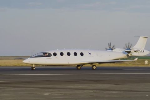 "Alice": Dieser Flug schreibt Luftfahrtgeschichte: Hier hebt ein vollelektrisches Flugzeug ab