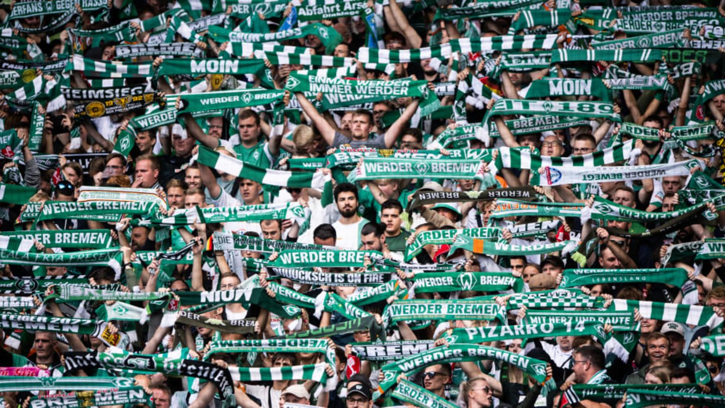 SV Werder Bremen v Eintracht Frankfurt - Bundesliga