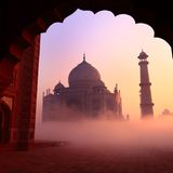 Blick auf den Taj Mahal in Indien.
