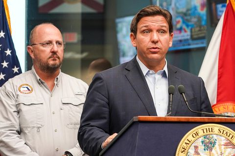 Ron DeSantis informiert über den Verlauf von Hurrikan Ian