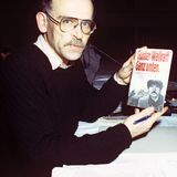 Seine Erfahrungen als "Türke" Ali beschrieb er in dem 1985 erschienen Reportageband "Ganz unten". Das Buch stieß auf gewaltiges Interesse und wurde allein in Deutschland mehr als fünf Millionen Mal verkauft.