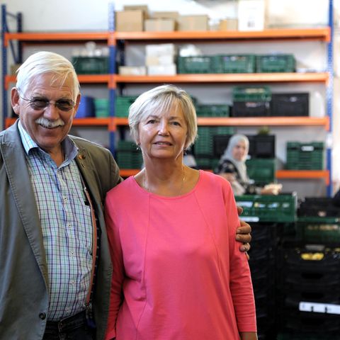 Als Manfred Baasner mit seiner Frau Larissa die Wattenscheider Tafel gründeten, hofften sie, dass sich die Einrichtung so schnell wie möglich selbst abschaffen würde. Die Politik würde was tun, wenn sie nur einmal die auf die Armut in Deutschland aufmerksam gemacht werde. Doch 24 Jahre lang passierte nichts – und die Tafel wuchs schnell zur größten Deutschlands heran