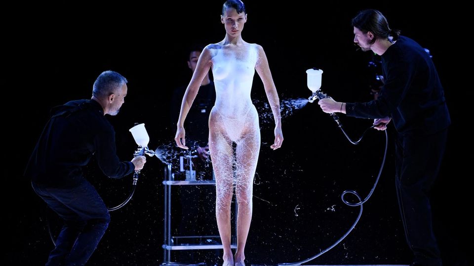 Model Bella Hadid auf der Fashionweek Model Bella Hadid auf der Fashionweek