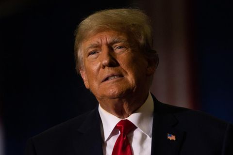 Donald Trump auf einer Wahlkampfveranstaltung anlässlich der Zwischenwahlen im November in Warren, Michigan