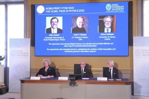 Video: Physik-Nobelpreis geht an drei Quantenphysiker