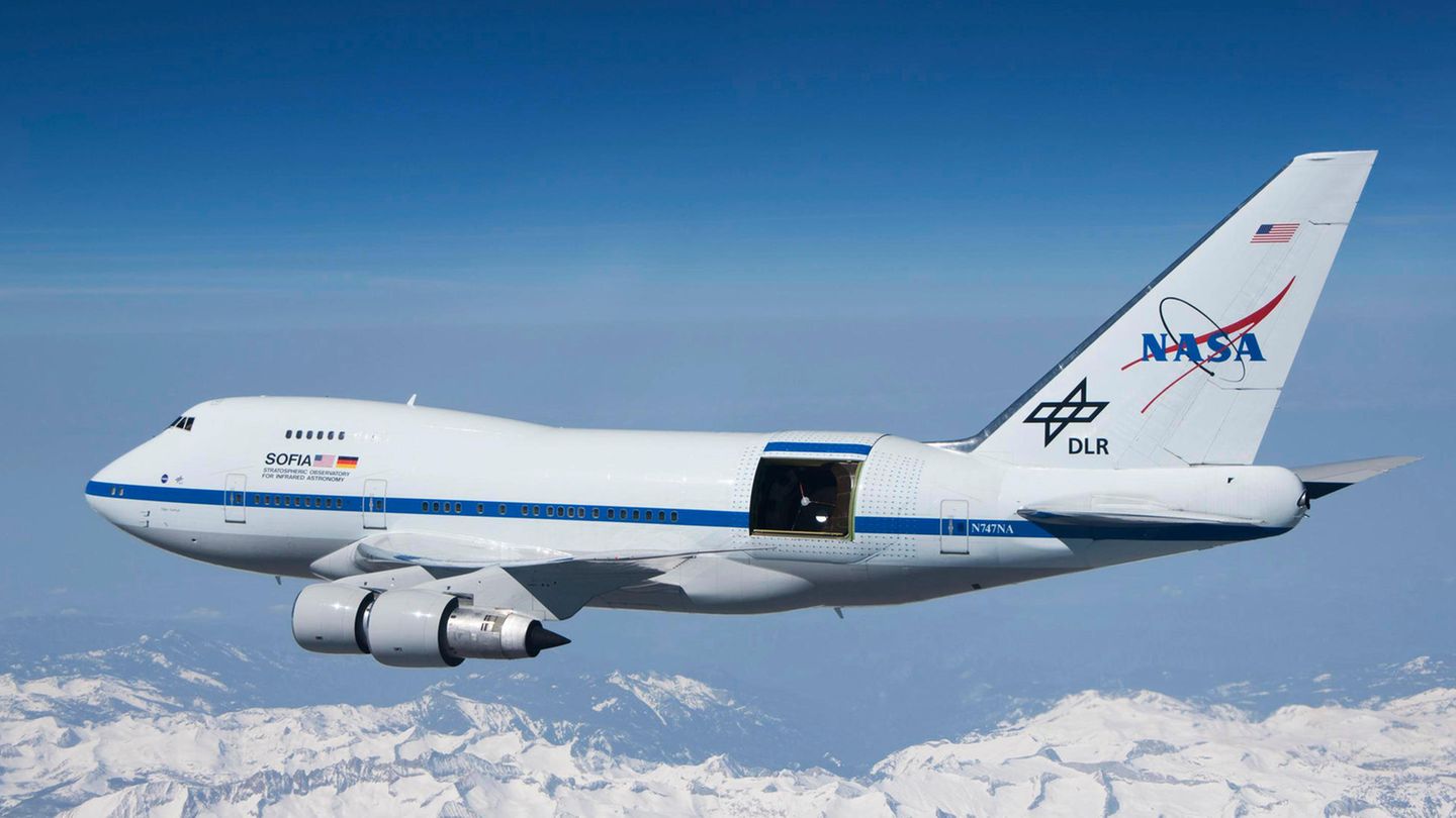 Boeing 747SP: Nasa Und DLR Schicken Ihren Jumbojet "Sofia" Aufs ...