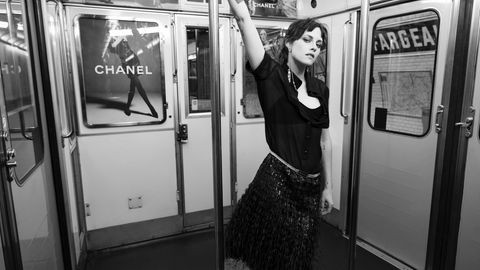 Schauspielerin Kristen Stewart in der Frühlingskollektion 2023 von Chanel