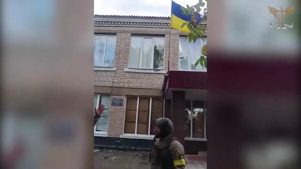 Video: Selenskyj: Ukrainisches Militär dringt im Süden und Osten zügig vor Video: Selenskyj: Ukrainisches Militär dringt im Süden und Osten zügig vor