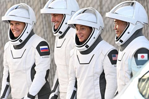 Crew-5 vor dem Start zur ISS