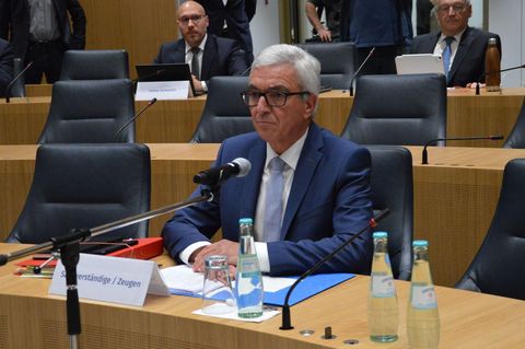Innenminister Roger Lewentz Ende September vor dem Untersuchungsausschuss zur Flutkatastrophe im Ahrtal