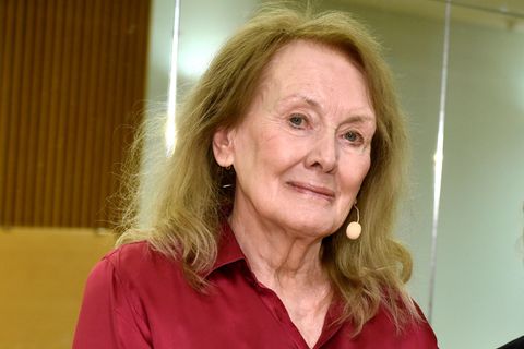 französische Schriftstellerin Annie Ernaux vor einer Lesung