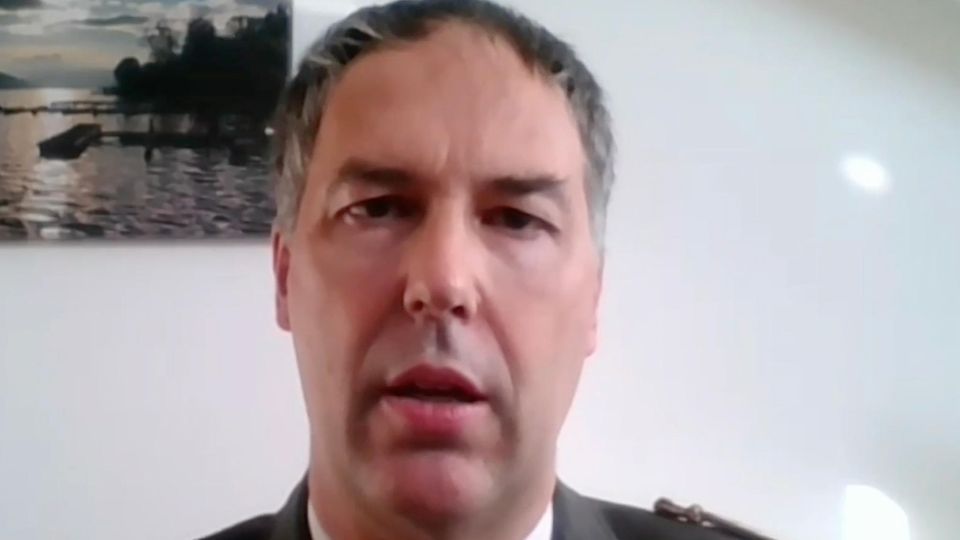 Philipp Eder Brigadier Philpp Eder vom österreichischen Bundesheer. Sein Dienstrang entspricht dem deutschen General
