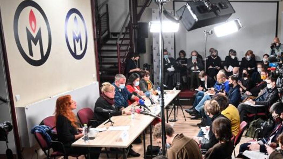 Vergabe in Oslo: Friedensnobelpreis ehrt Menschenrechtler aus Belarus, der Ukraine und Russland