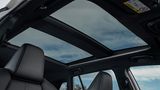 Gegen Aufpreis im Toyota Corolla Cross: Helles Glasdach