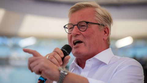 CDU-Spitzenkandidat Althusmann will Ministerpräsident Weil ablösen