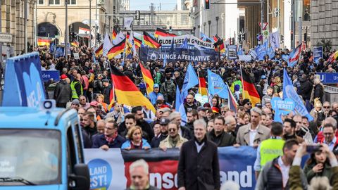 AfD: Tausende Teilnehmer bei Demonstration im Regierungsviertel | STERN.de