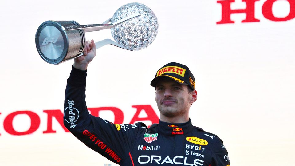 Max Verstappen freut sich über seinen zweiten Weltmeistertitel